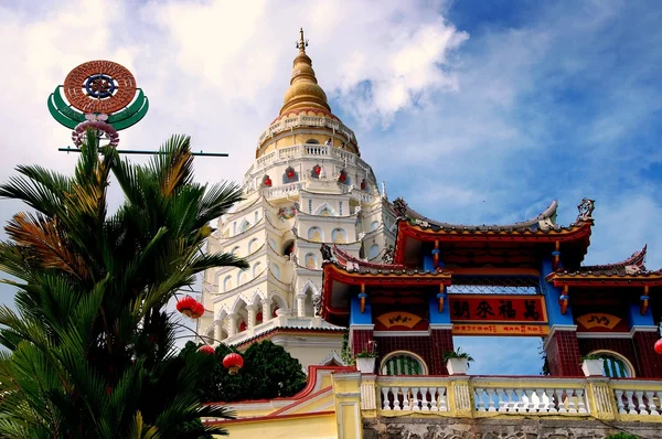 Penang, Malaisie : Temple Kek Lok Si — Photo