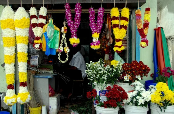 Georgetown, Maleisië: bloemist winkel in little india — Stockfoto