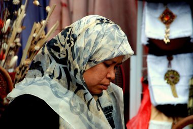 Melaka, Malezya: başörtüsü ile Müslüman kadın