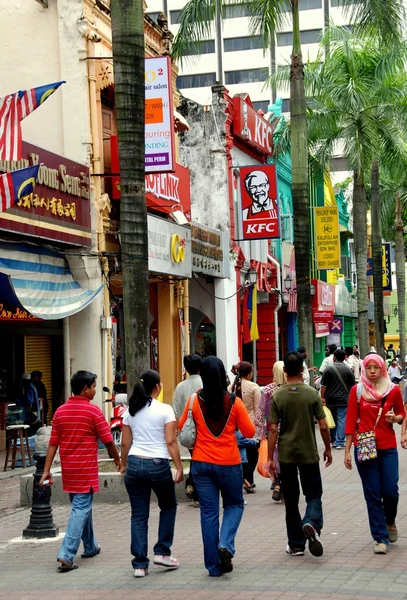 Kuala Lumpur, Malaysia:  Shops on Jalan Hang Kastun — Stock Photo, Image