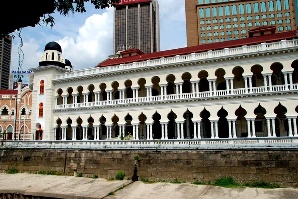 Kuala Lumpur, Malaysia: Merdeka Square Law Courts Building — Stock Photo, Image