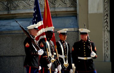 NYC: u. s. marines adlı anma günü törenleri