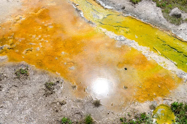 Cuenca de géiseres en Yellowstone — Foto de Stock