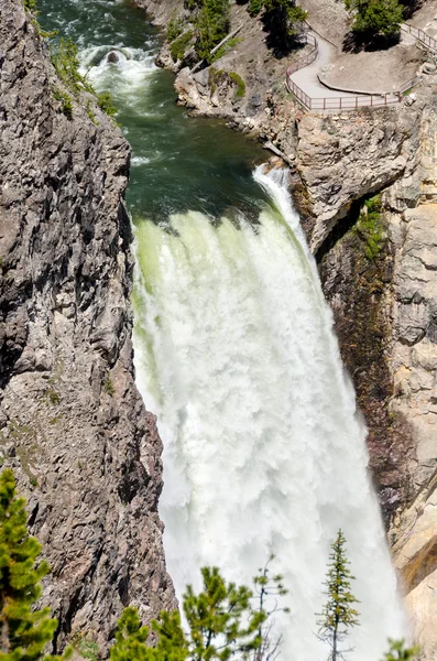 Vodopádu Yellowstone ve Wyomingu — Stock fotografie