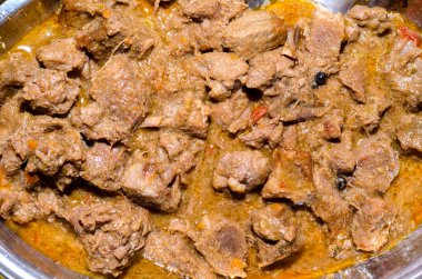 yaban domuzu domates ile