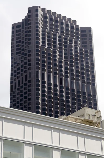 Black skyscraper — Stock Photo, Image