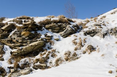 kar ve kayalar