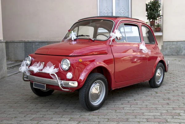 Старый Fiat 500 — стоковое фото
