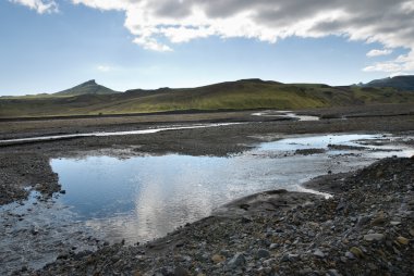 İzlanda'daki nehir
