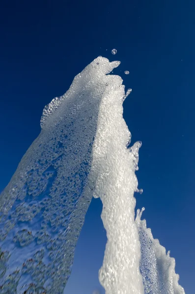 Water and blue sky — Stock Photo, Image