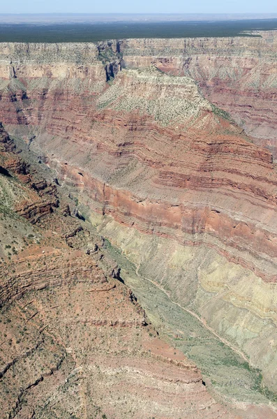 Helikopter nad grand canyon — Zdjęcie stockowe