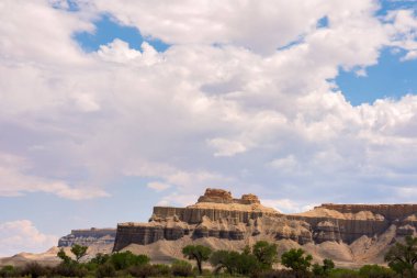 yolda doğal dolaşık yol Capitol resif Milli Parkı'nda Amerika Birleşik Devletleri