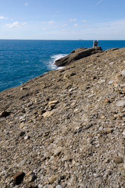 Punta Chiappa, Liguria 'nın Cenova kentindeki Portofino' da kıyı şeridi.