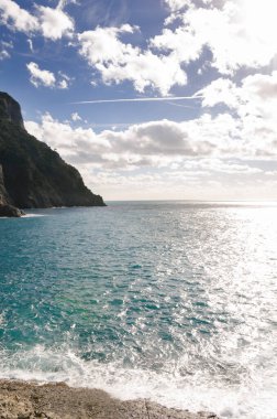 Punta Chiappa, Liguria 'nın Cenova kentindeki Portofino' da kıyı şeridi.