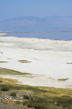 Utah 'taki Salt Lake City' deki Antilop Adası Eyalet Parkı 'ndaki manzara.