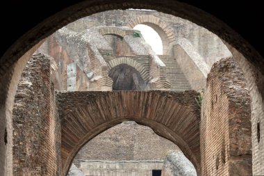 İtalya 'da Roma' daki kolezyum anıtının görüşleri ve ayrıntıları