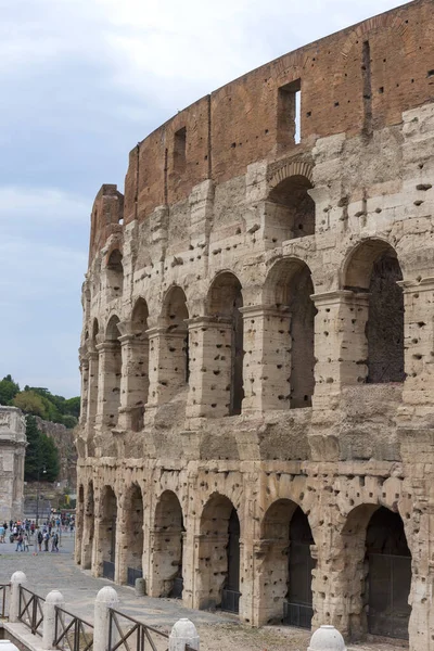 İtalya 'da Roma' daki kolezyum anıtının görüşleri ve ayrıntıları