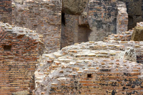 İtalya 'da Roma' daki kolezyum anıtının görüşleri ve ayrıntıları