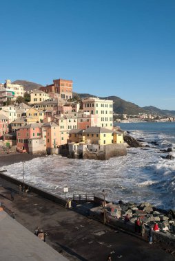 Liguria, Cenova 'da Boccadasse sahilinde deniz manzarası