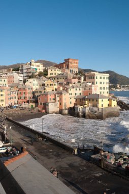 Liguria, Cenova 'da Boccadasse sahilinde deniz manzarası