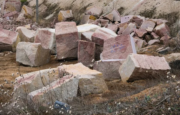 Taş ocağı ve madencilik..