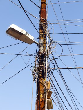 dağınık kabloları