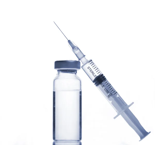 Frasco para injectáveis e seringa — Fotografia de Stock