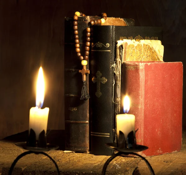 Cross and Bibles — Stock Photo, Image