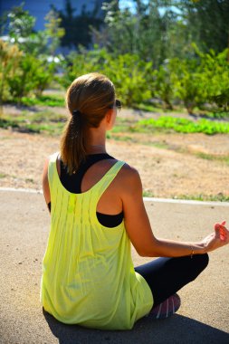 Yoga konumda lotus Park