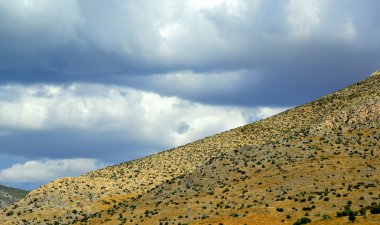 Atinalı bir banliyösünde üzerinde pastoral manzara