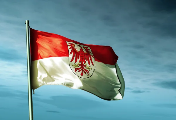 Braniborsko (ger) vlajka mávala na vítr — Stock fotografie
