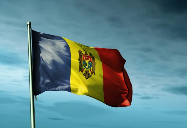Moldawische Flagge weht im Wind — Stockfoto