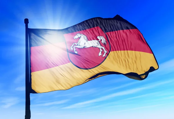 Neder Saksen (ger) vlag zwaaien op de wind — Stockfoto