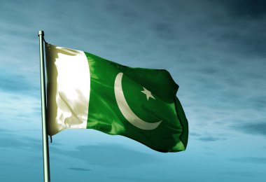 rüzgarda sallayarak pakistan bayrağı