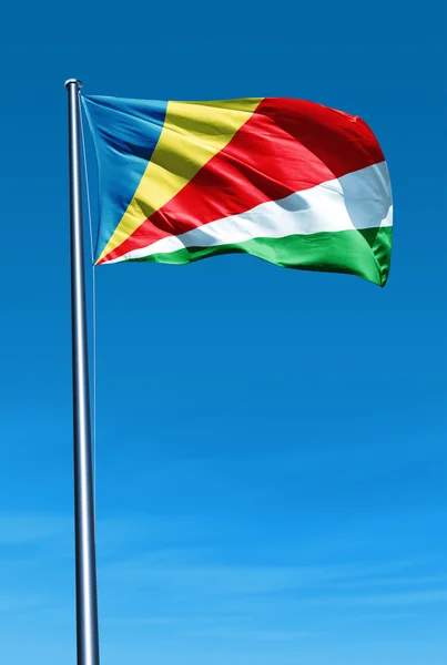 Flaga Seszeli na wiatr — Zdjęcie stockowe