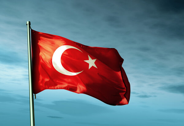 Türkiye bayrağı rüzgarda dalgalanıyor — Stok fotoğraf