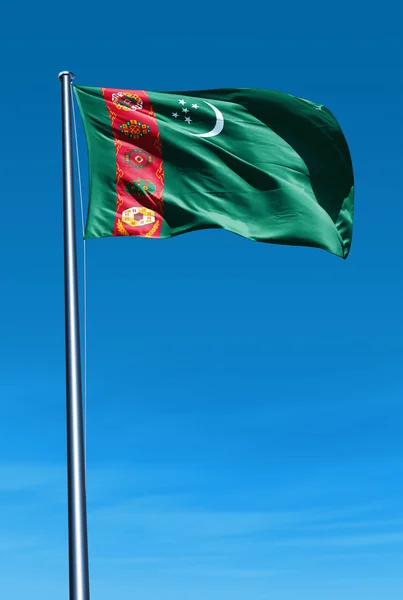 Rüzgarda sallayarak Türkmenistan bayrağı — Stok fotoğraf