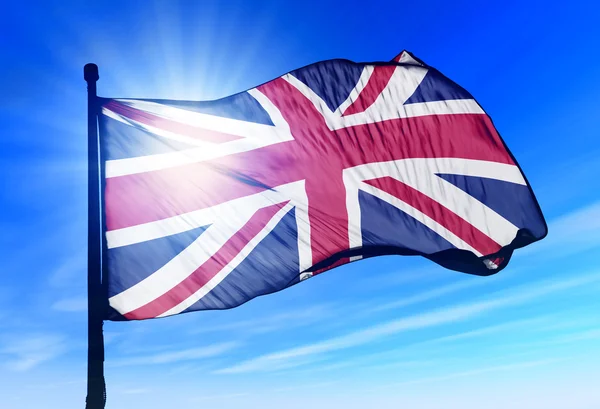 Macha na wietrze flagi brytyjskiej — Zdjęcie stockowe