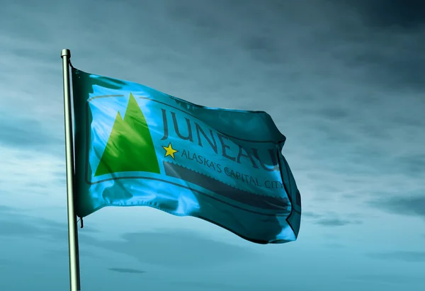 ジュノー、アラスカ州 （アメリカ合衆国）、風に手を振る旗 — ストック写真