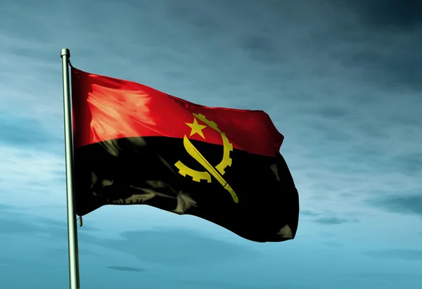Bandeira de Angola acenando ao vento — Fotografia de Stock