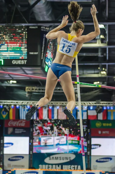 DONETSK, UCRANIA - 09 DE FEBRERO: Fabiana Murer. La barra de salto campeón del mundo en la reunión Samsung Pole Vault Stars —  Fotos de Stock