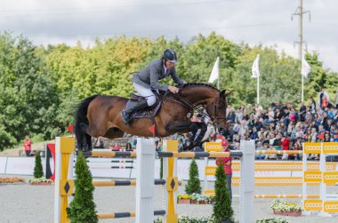 Donetsk, Ukrayna - 07 Eylül: Alman binici ludger beerbaum, 5 Uluslararası atlama turnuva donbass tur 2013 csi5