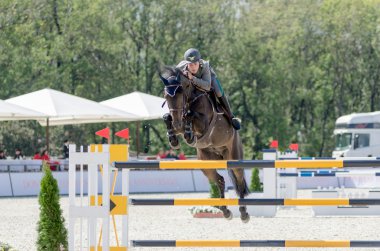 Donetsk, Ukrayna - Eylül 08: İtalyan binici emanuele gaudiano, 5 Uluslararası atlama turnuva donbass tur 2013 csi5