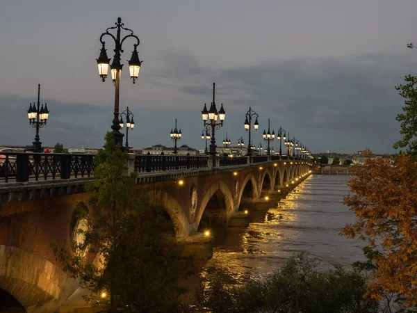 Naplemente Pont Pierre Fény Utcai Lámpák Híres Borvidék Bordeaux Franciaország — Stock Fotó