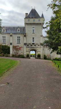 Fransa 'nın Bordeaux bölgesindeki Fronsac bölgesinde bulunan Chateau de la Riviere.
