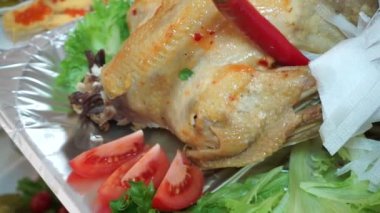 Sulu pişmiş hindi yakın çekim