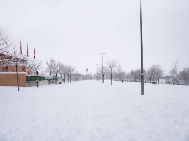 Park, Filomena boyunca güneş batarken şehrin yol ve kaldırımlarını görmemize izin vermeden tamamen karla kaplıydı.