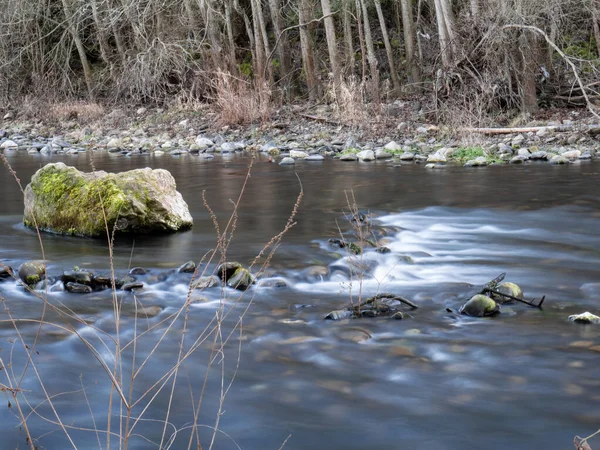 Long Exposure Photograph Sil River Passes Ponferrada Current Blurred Passes — Stock Photo, Image