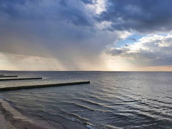 Scenic Seaside Landscape Baltic Sea Coast Calm Waves Rolling Wooden — Stock Photo, Image