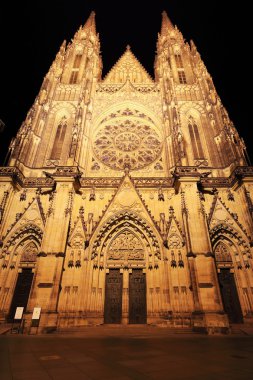 Gotik st. vitus Katedrali üzerinde gece, Çek Cumhuriyeti Prag Kalesi